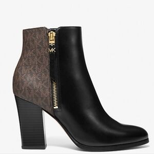 New Michael kors Britt Signature Logo Trim Ankle Boot Size 10M